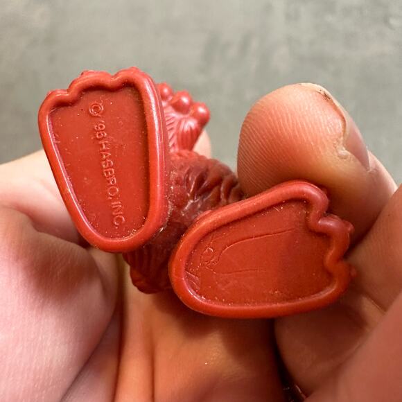 Lincoln Logs Vintage Grizzly Bear Replacement Red Brown Plastic - Picture 3 of 5